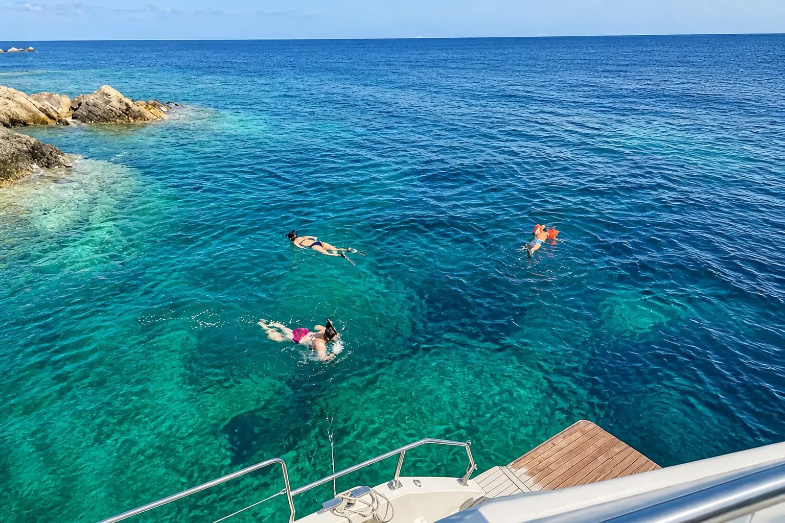 La Maddalena guided catamaran and snorkeling day — Excursions