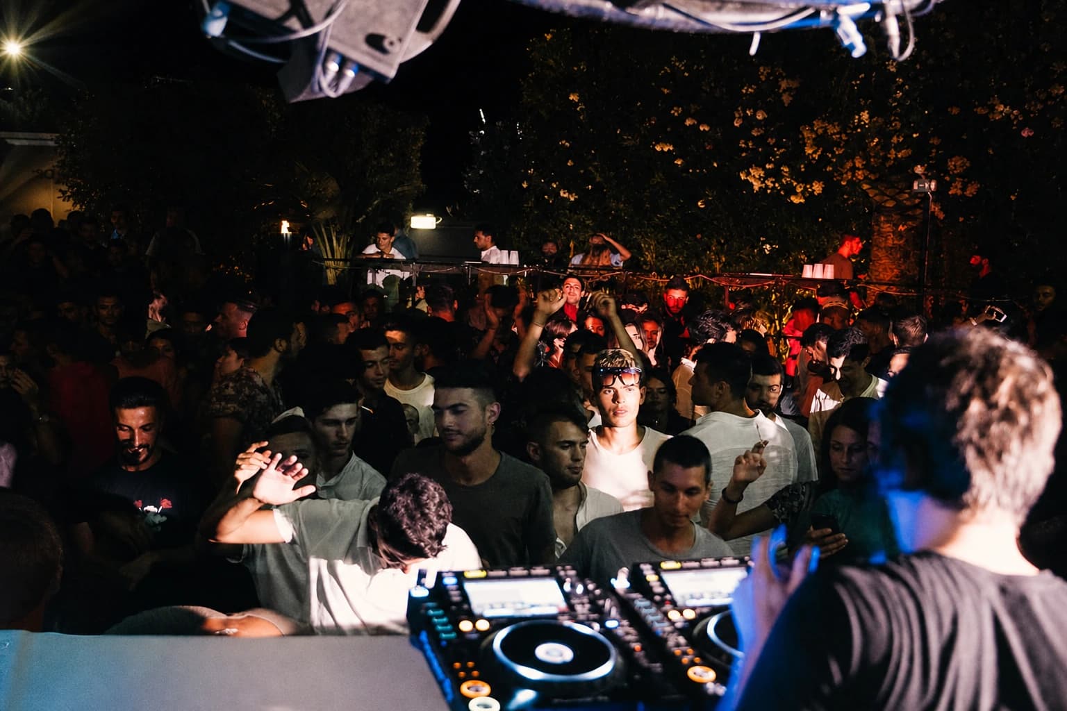 Ambra Night — Nightlife