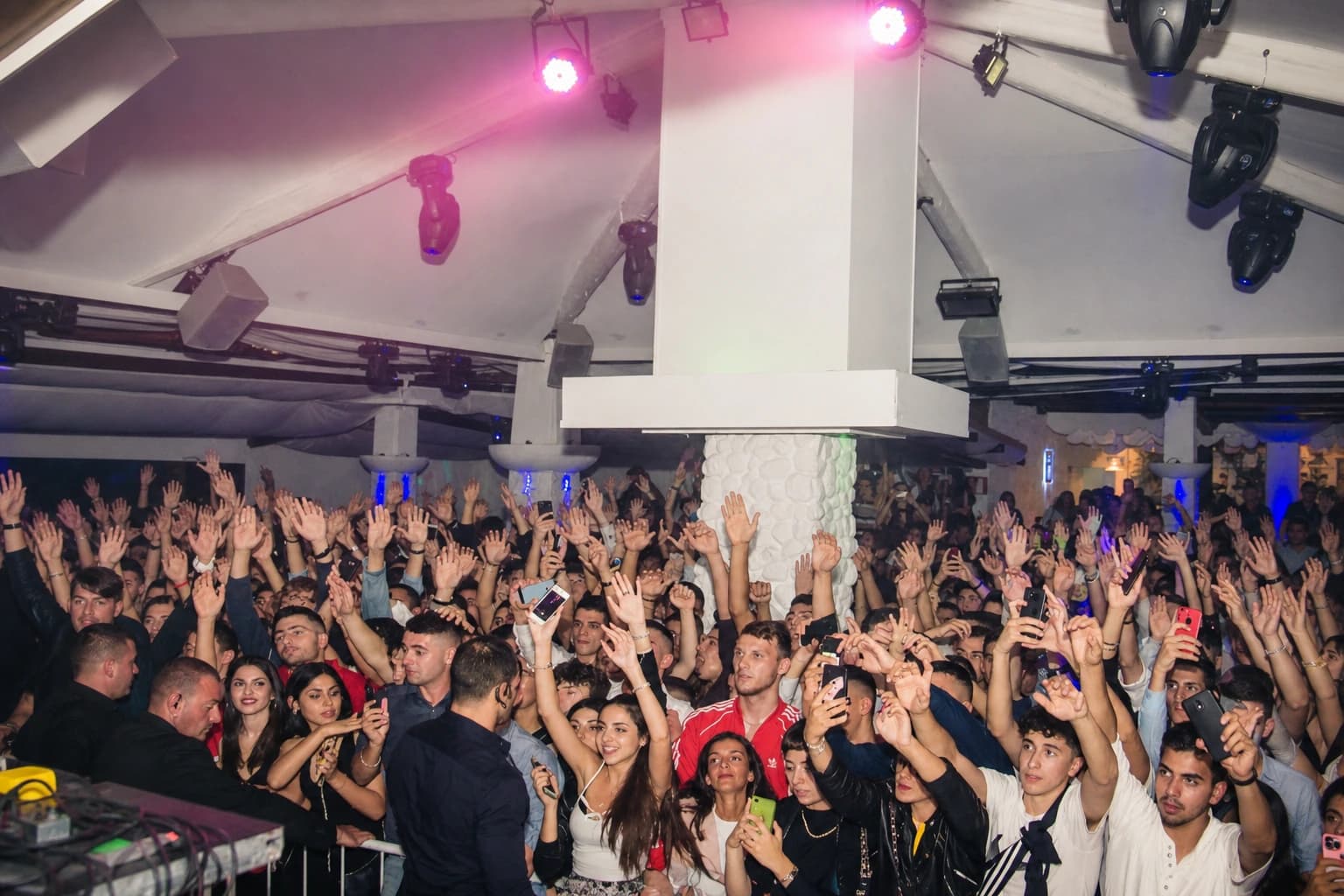 Il Ruscello Disco Club — Nightlife